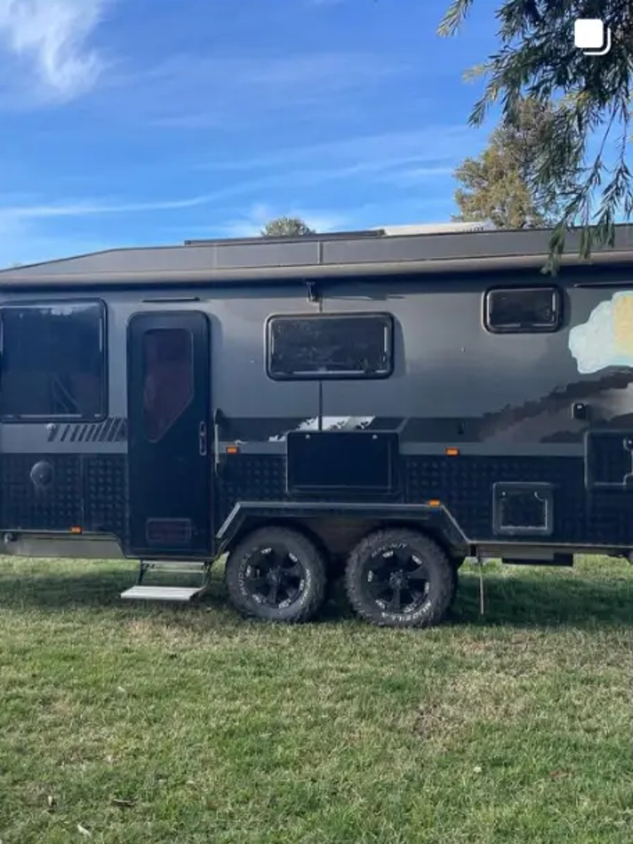 Off-road caravan wiring by Cowens Auto Elec